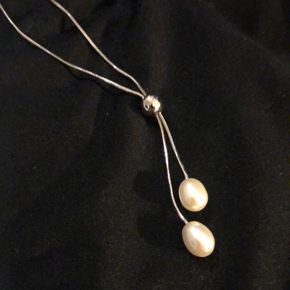 STERLING SILVER AND WHITE PEARL NECKLACE - Picture 4 of 4